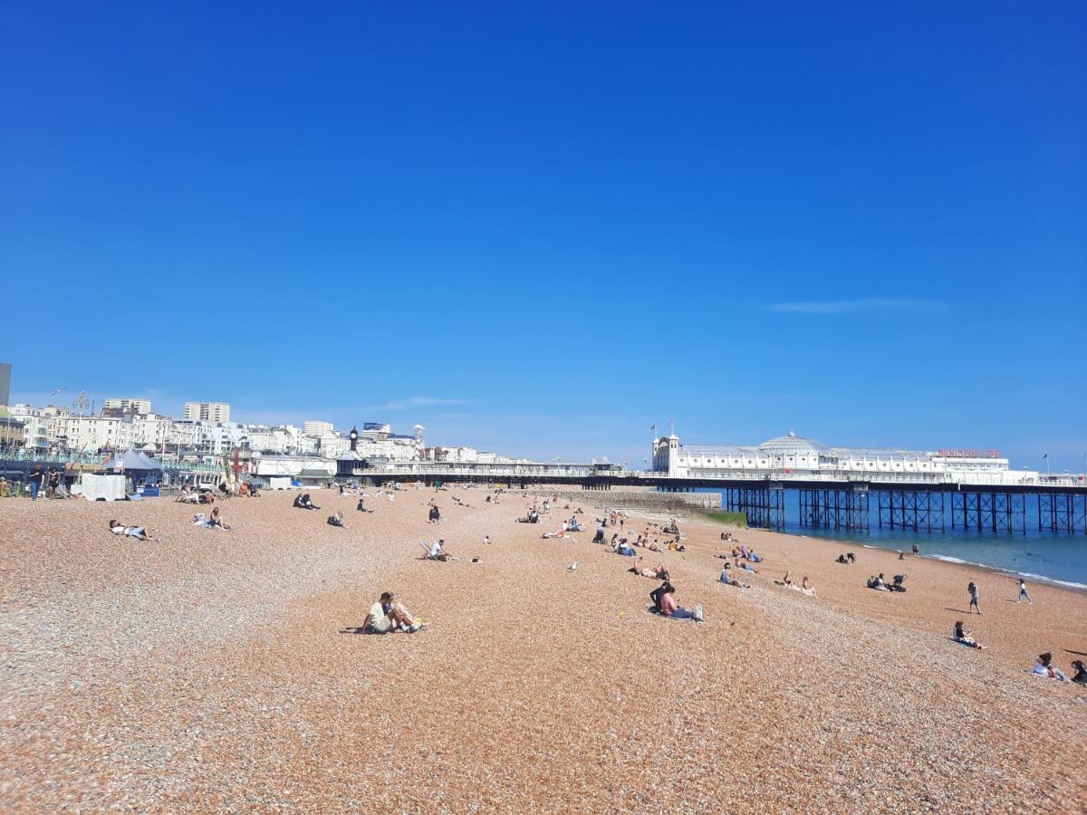 99 Steps To The Sea Apartment Brighton Bagian luar foto