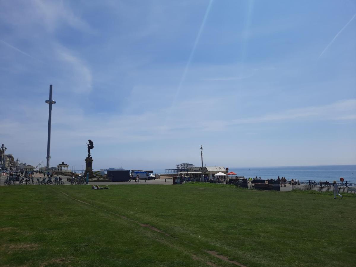 99 Steps To The Sea Apartment Brighton Bagian luar foto